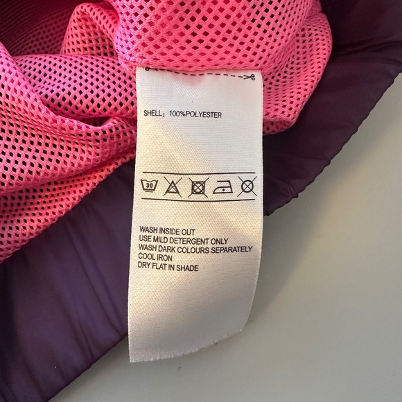 Reebok Vintage Pink and Red Zip Up Windbreaker Jacket - Picture 8 of 10